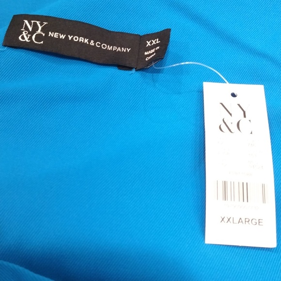 NY&Co Halter Neck Wrap Jumpsuit - Picture 7 of 7